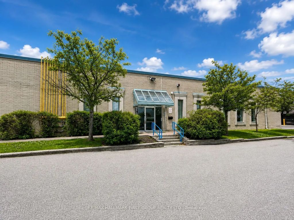 126 Commercial Avenue 1&3, Ajax