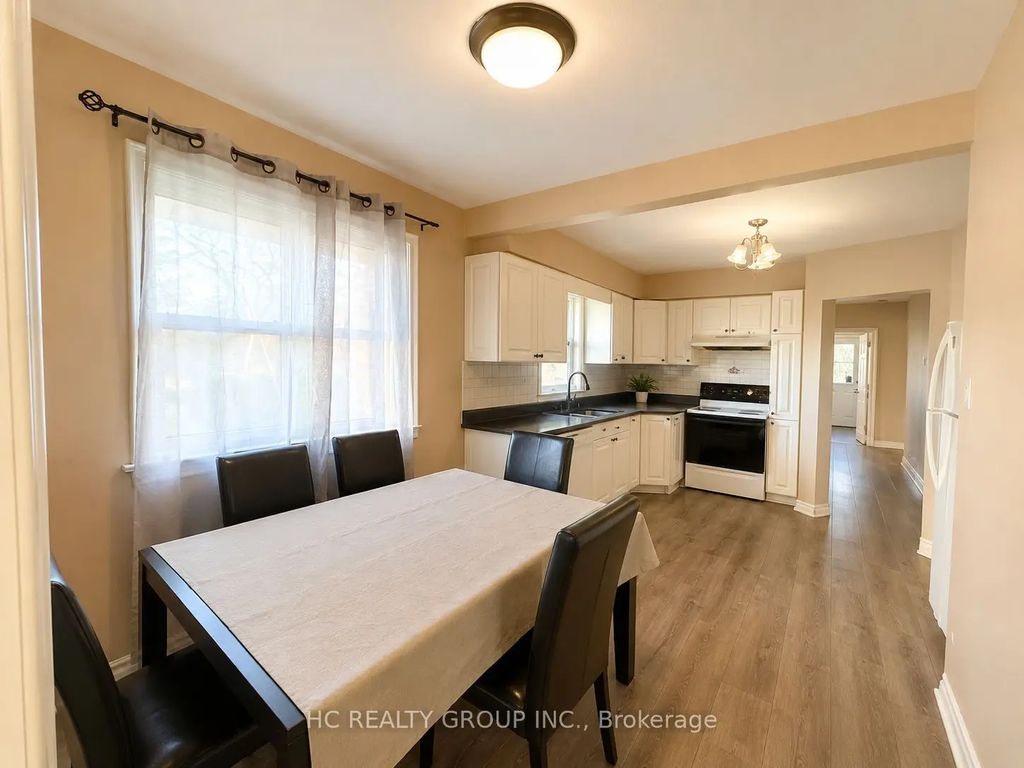 14 Nero Court Main, Toronto E08