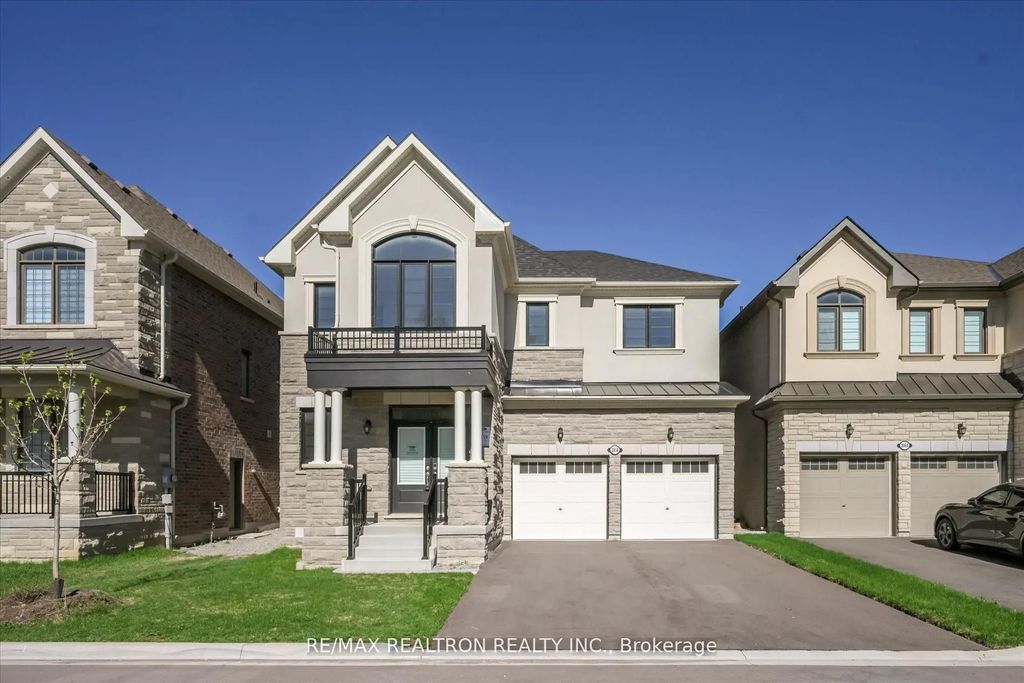 2858 Foxden Square, Pickering