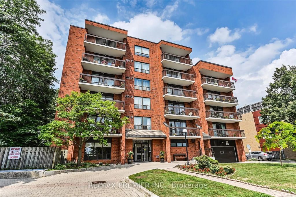 3734 St Clair Avenue E 403, Toronto E08
