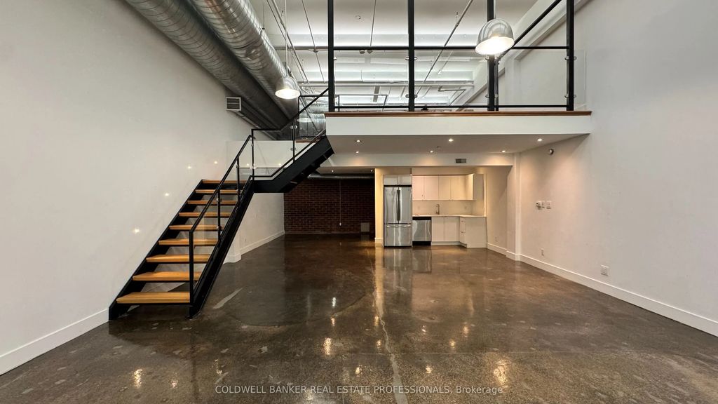 1159 Dundas Street E 158, Toronto E01