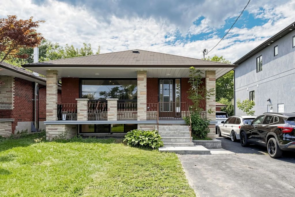 76 Gooderham Drive, Toronto E04
