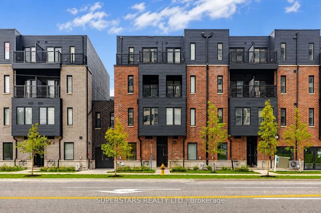 3069 Pharmacy Avenue 14, Toronto E05