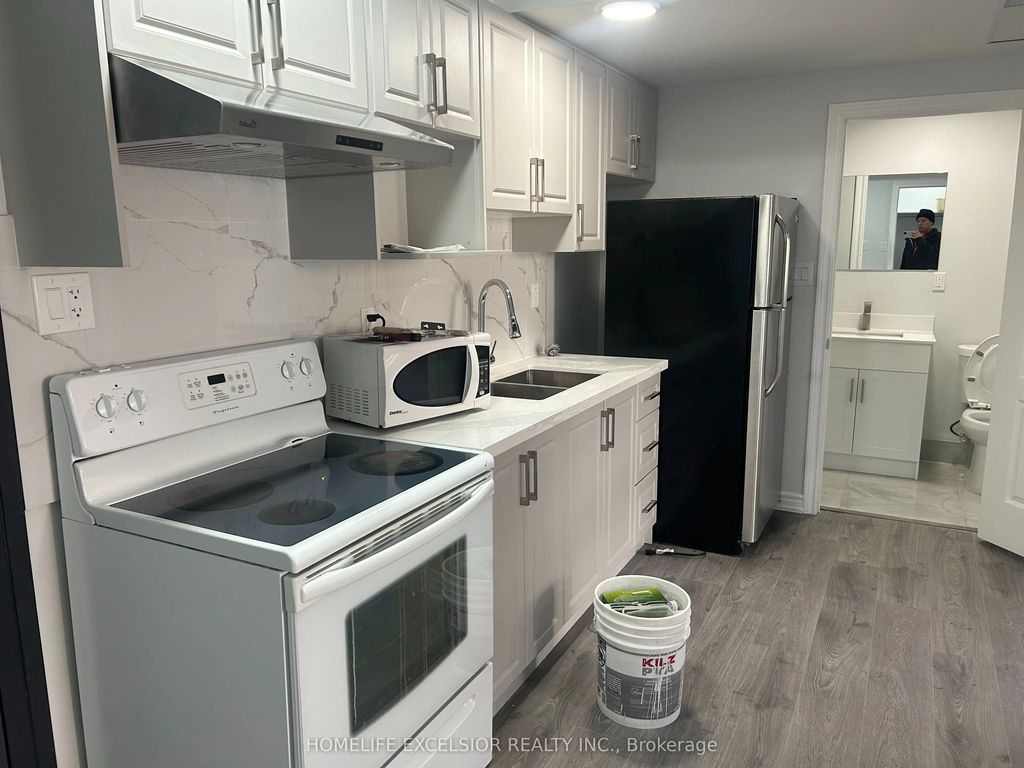 3 Simcoe Street S Unit 3, Oshawa