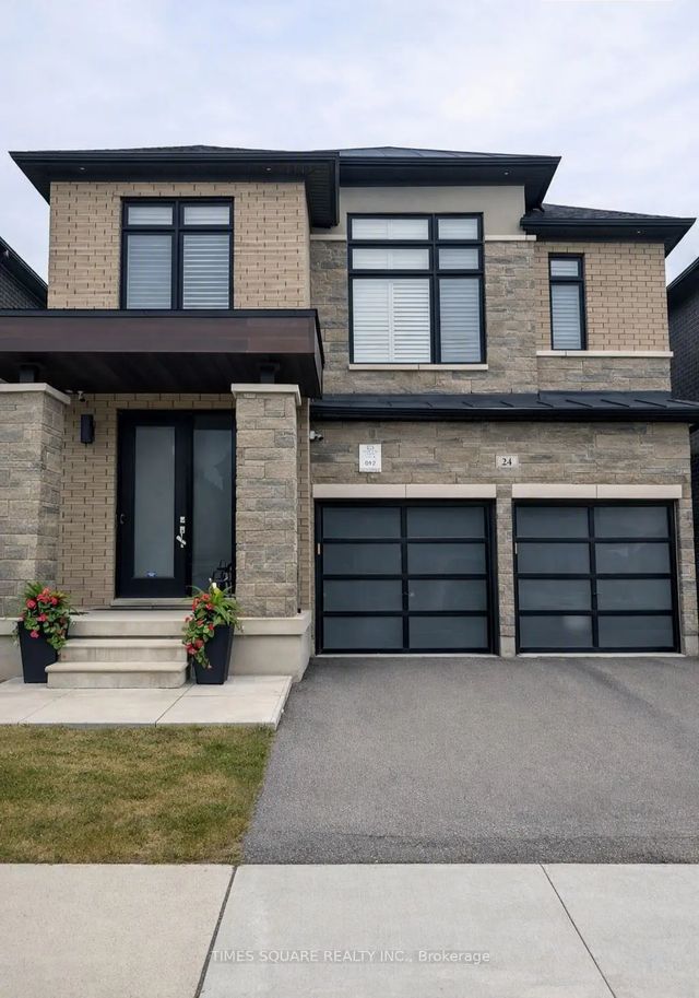 24 Walter Clifford Nesbitt Drive, Whitby