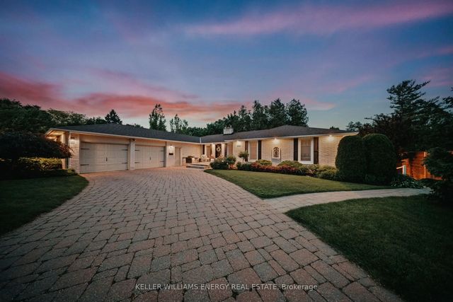 833 Glenmanor Drive, Oshawa