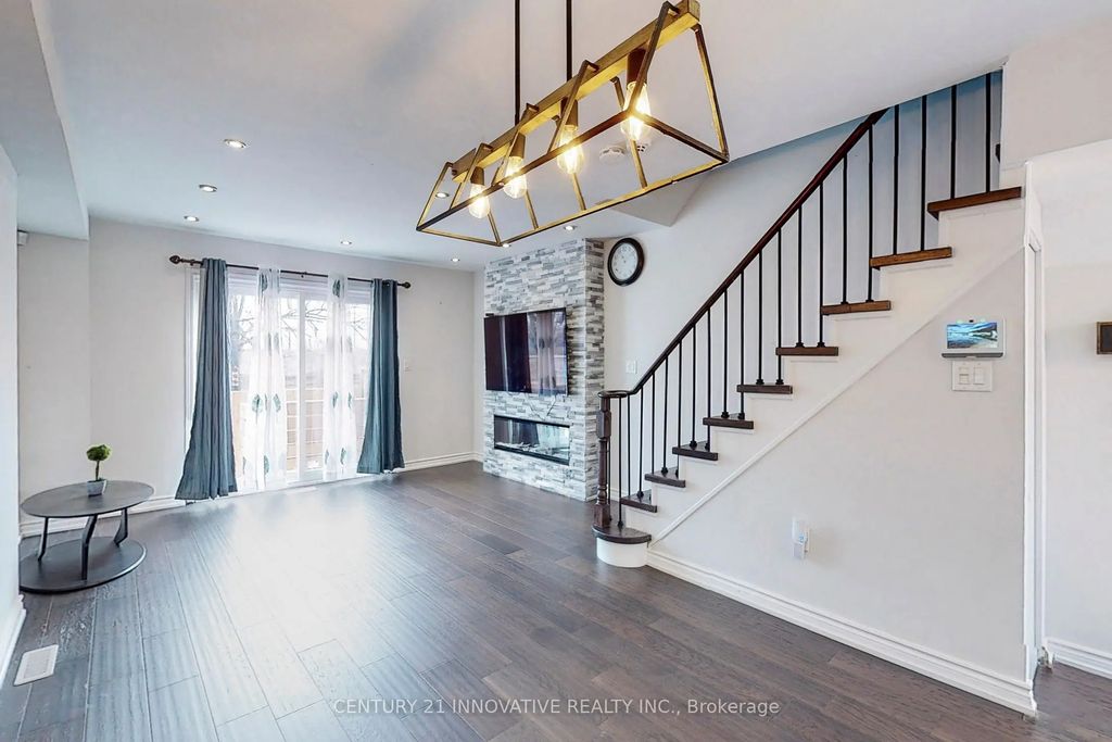 1635 Pickering Parkway 18, Pickering
