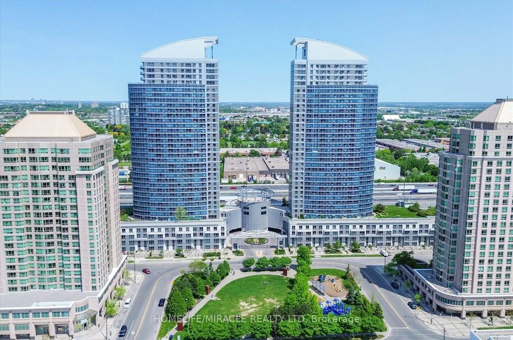 38 Lee Centre Drive 712, Toronto E09