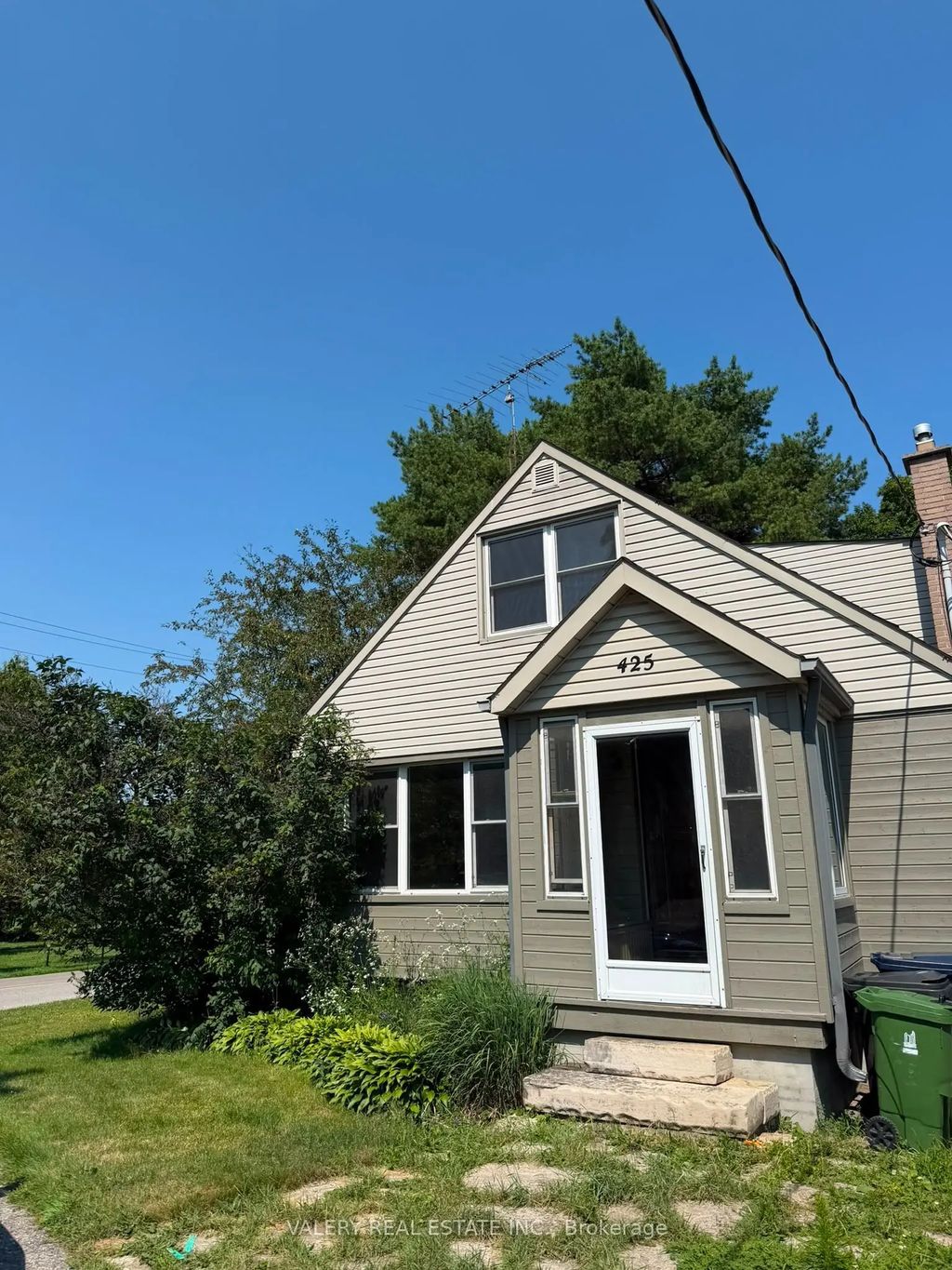 425 Livingston Road N, Toronto E10
