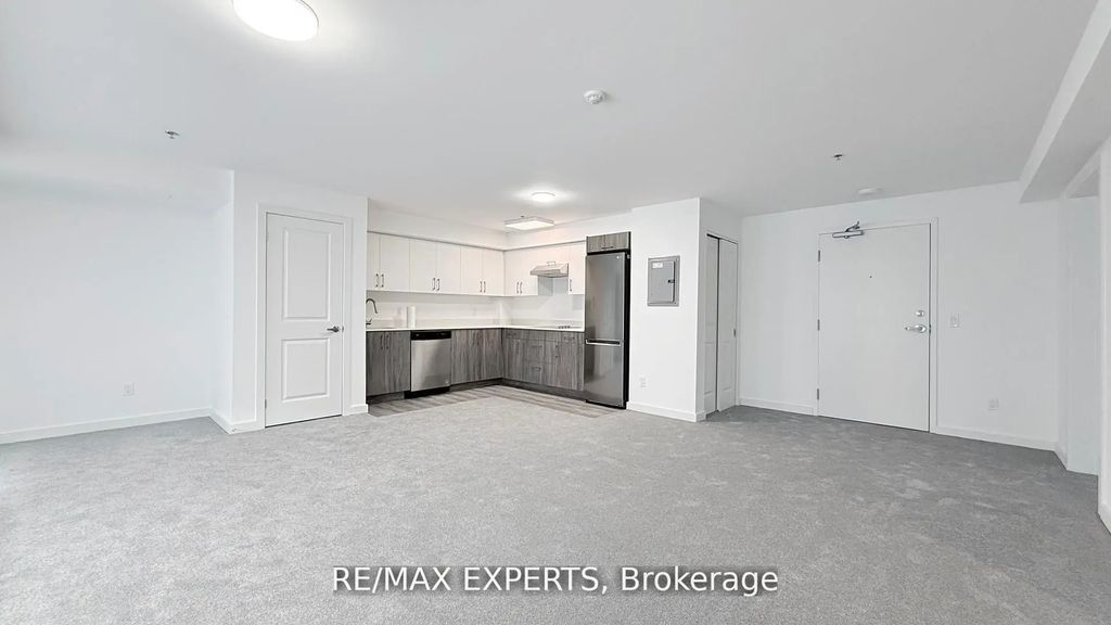 45 Connaught Avenue 302, Toronto E01