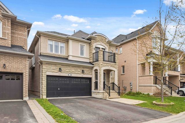28 Cater Avenue, Ajax