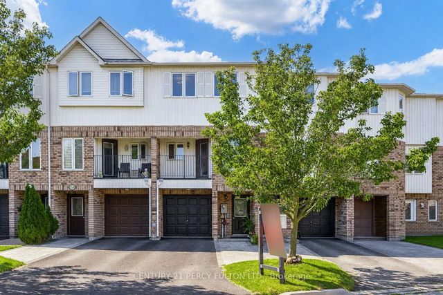 1532 Hummingbird Court, Pickering
