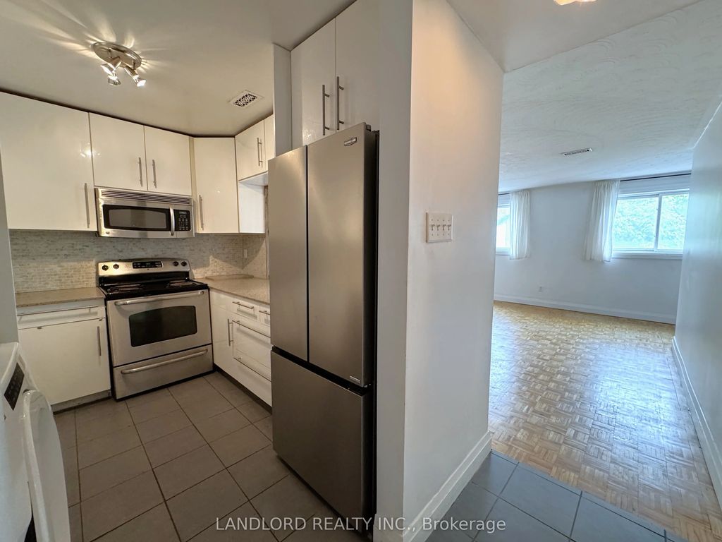 1175 Queen Street E B, Toronto E01