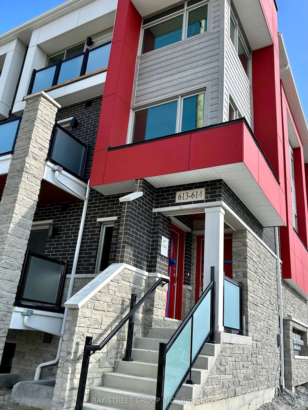 1034 Reflection Place 614, Pickering