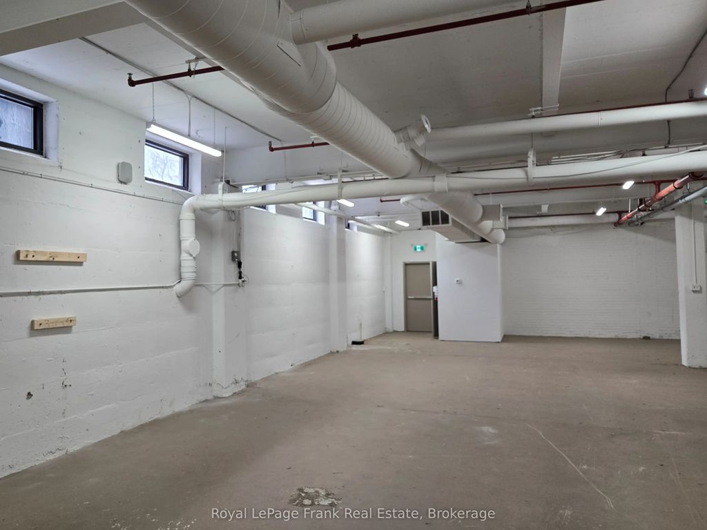 182 Wellington Street Basement, Clarington
