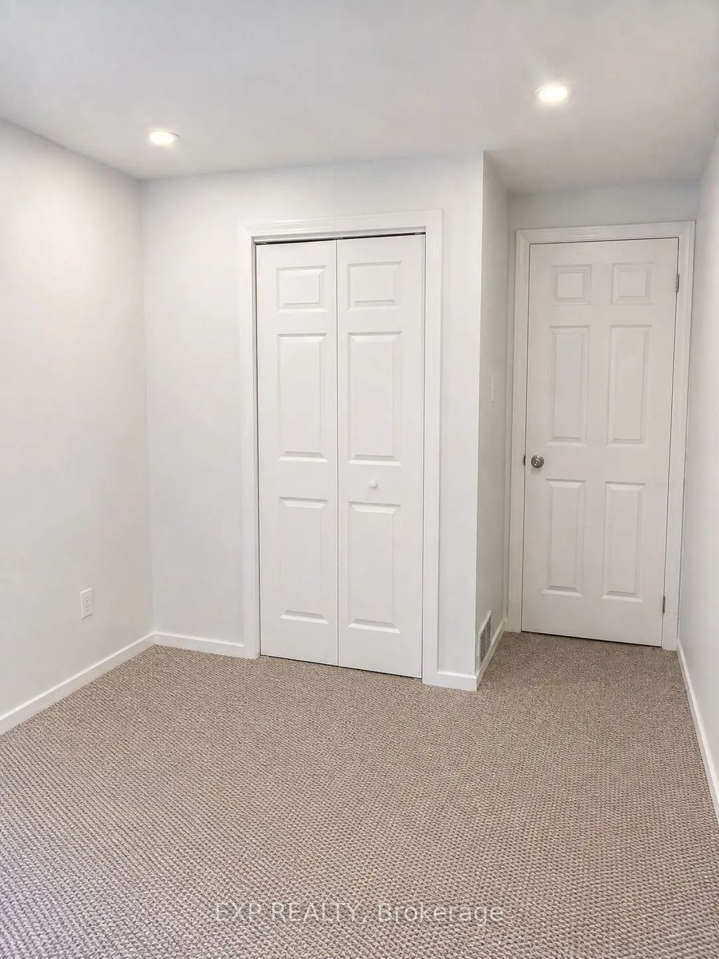 222 Pearson Street 10 - Room C, Oshawa