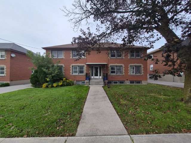 855 Simcoe Street N 2, Oshawa