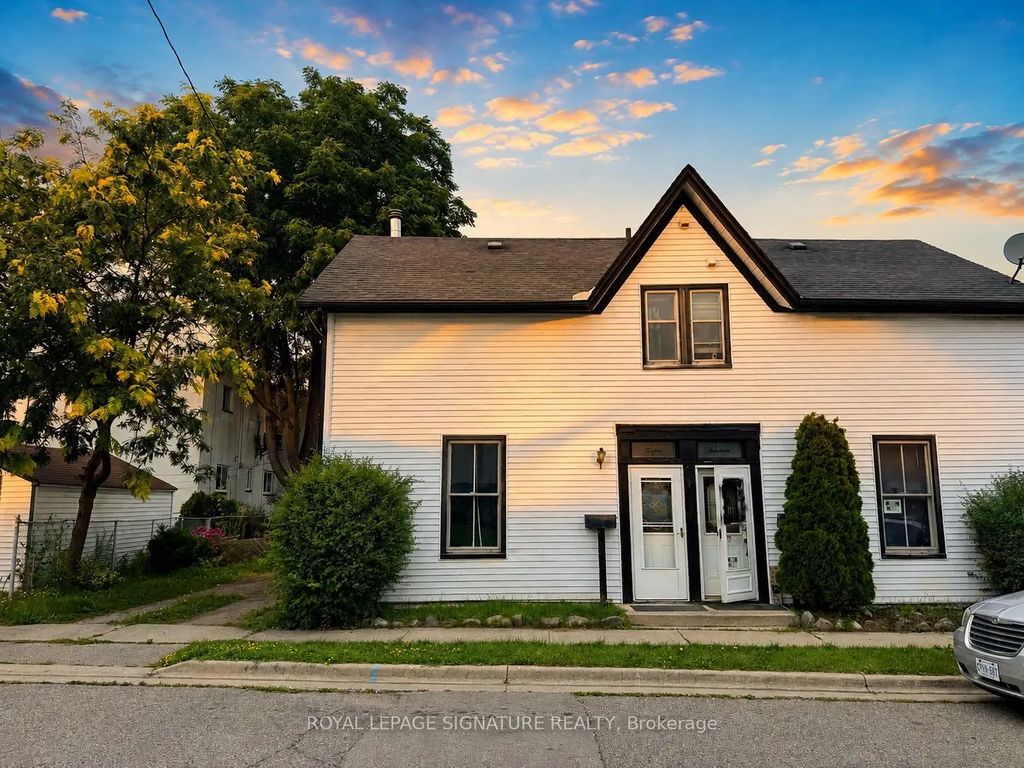 12 Hemlock Avenue, Oshawa