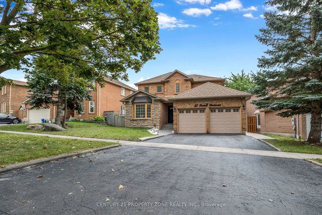 27 Bassett Boulevard, Whitby
