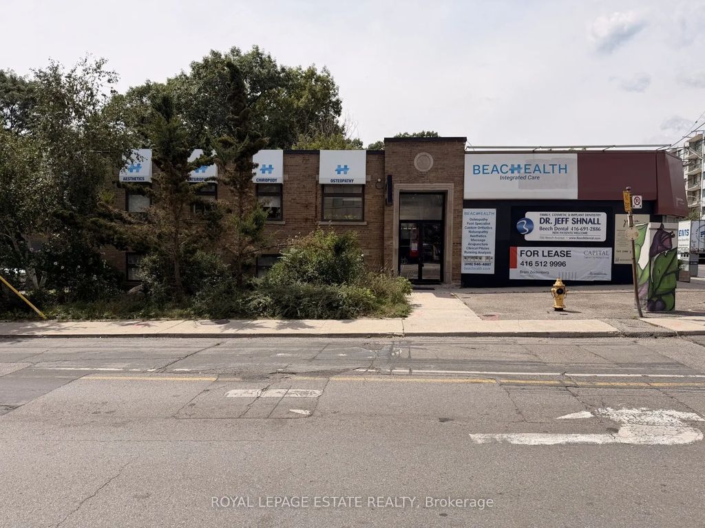 855 Kingston Road, Toronto E02