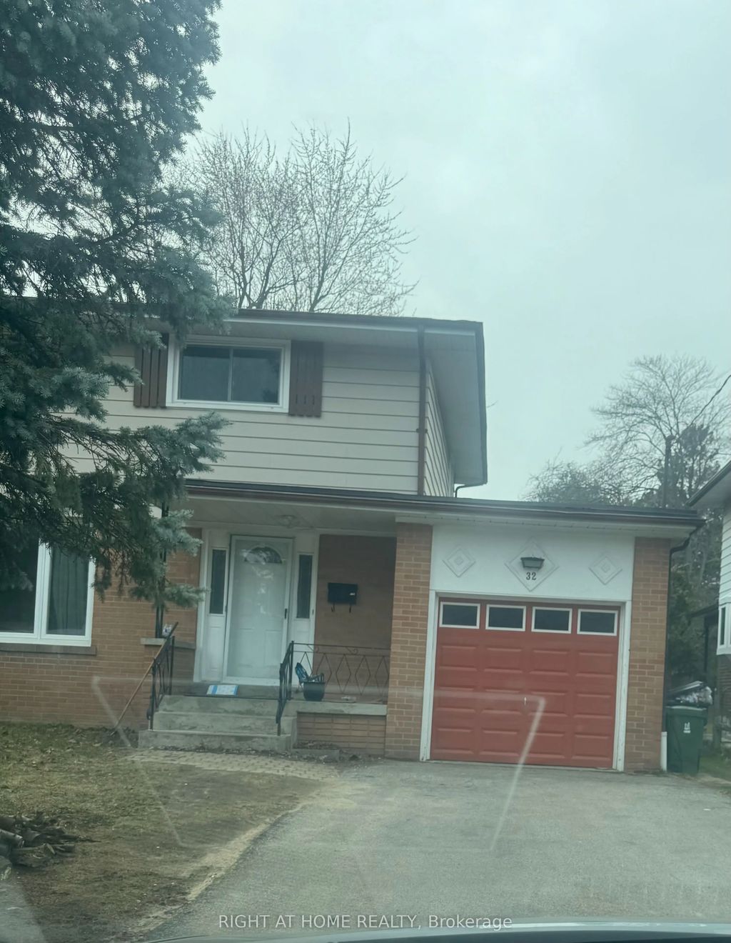 32 Conlins Road E, Toronto E10