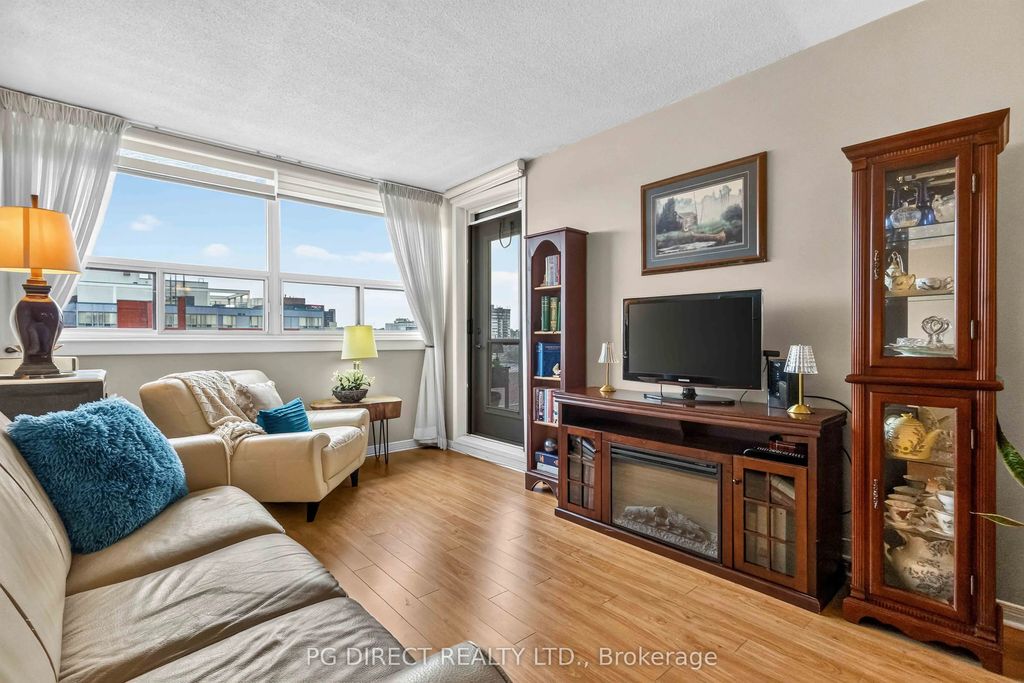 80 Athol Street E 604, Oshawa