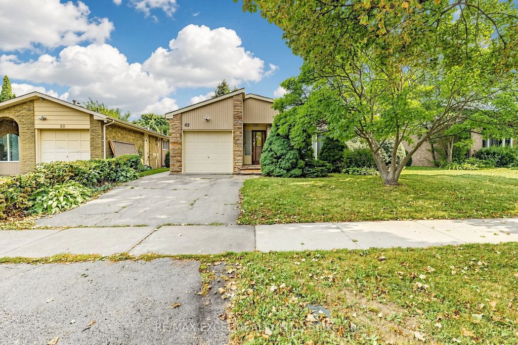 62 Ardgowan Crescent, Toronto E07
