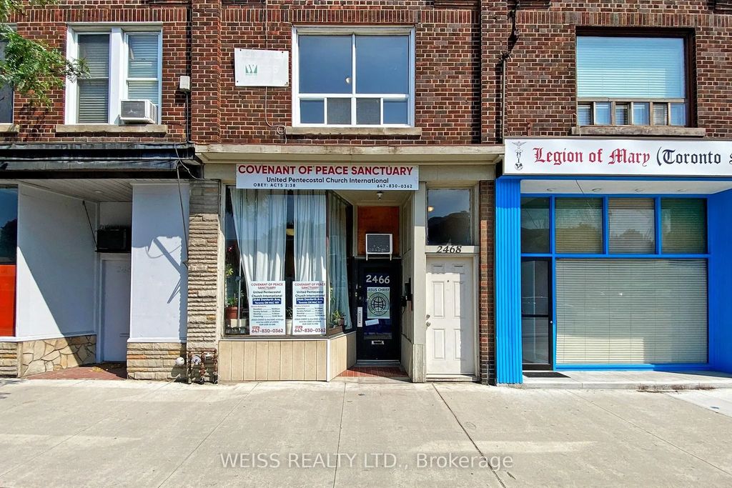 2466 Danforth Avenue, Toronto E02