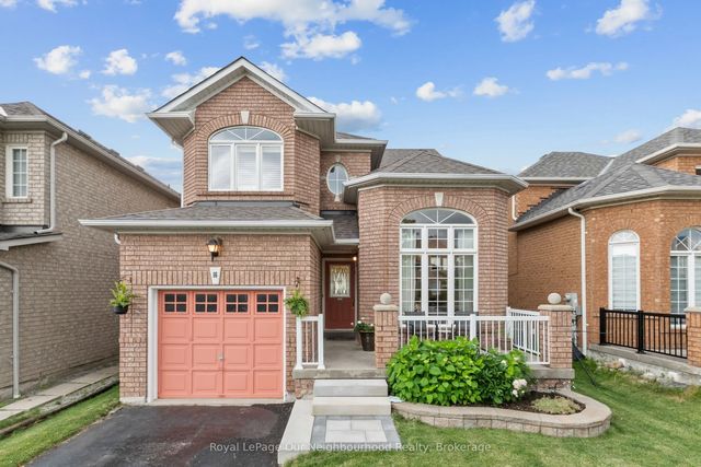 16 Nobbs Drive, Ajax