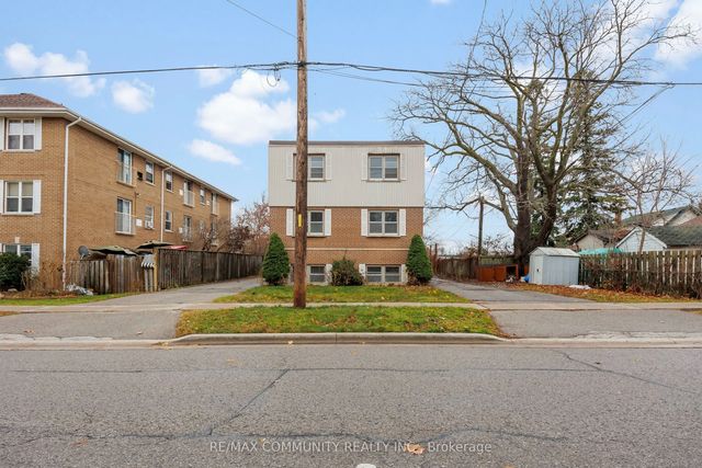 383 Buena Vista Avenue Unit 3, Oshawa