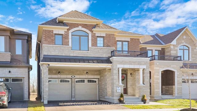 3279 Turnstone Boulevard, Pickering