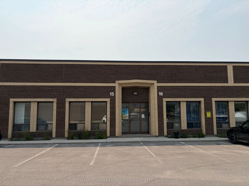 1750 Plummer Street 15, Pickering