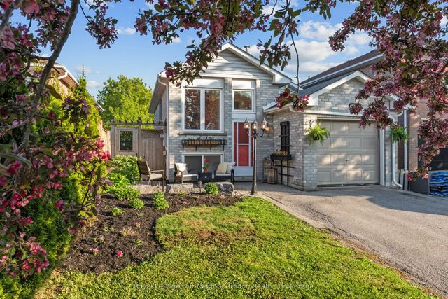 42 Glanville Crescent, Clarington
