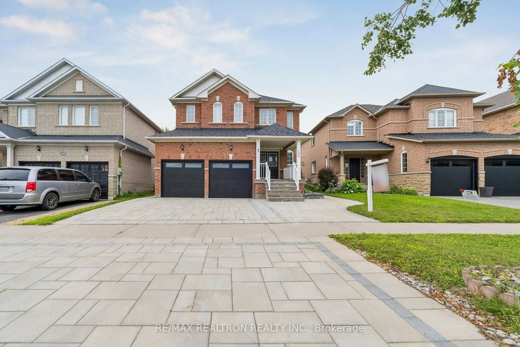 194 Robert Adams Drive, Clarington
