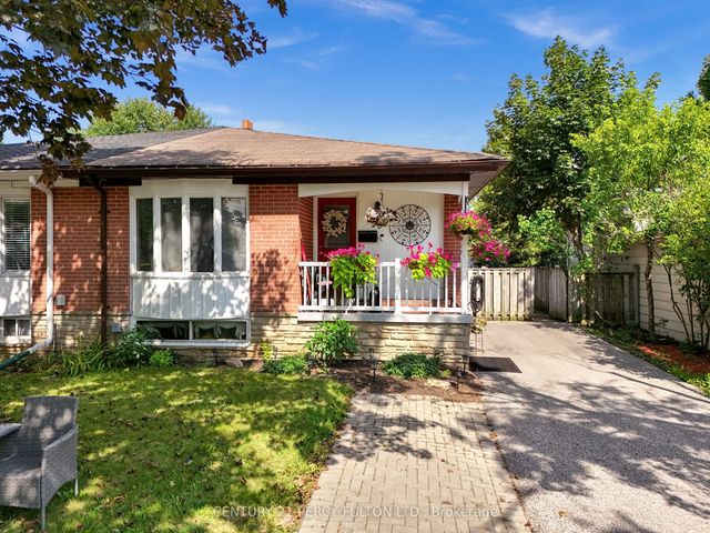 719 Balaton Avenue, Pickering