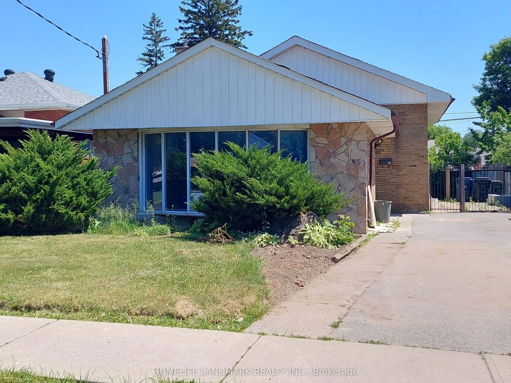 38 Mendip Crescent Bsmt, Toronto E04