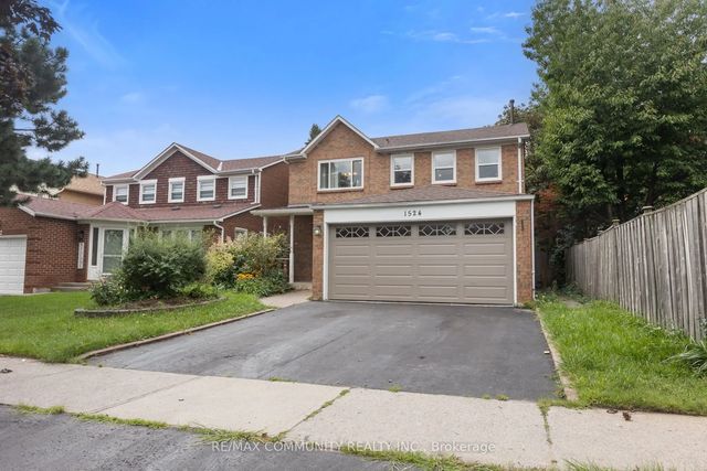1524 Amberlea Road S, Pickering