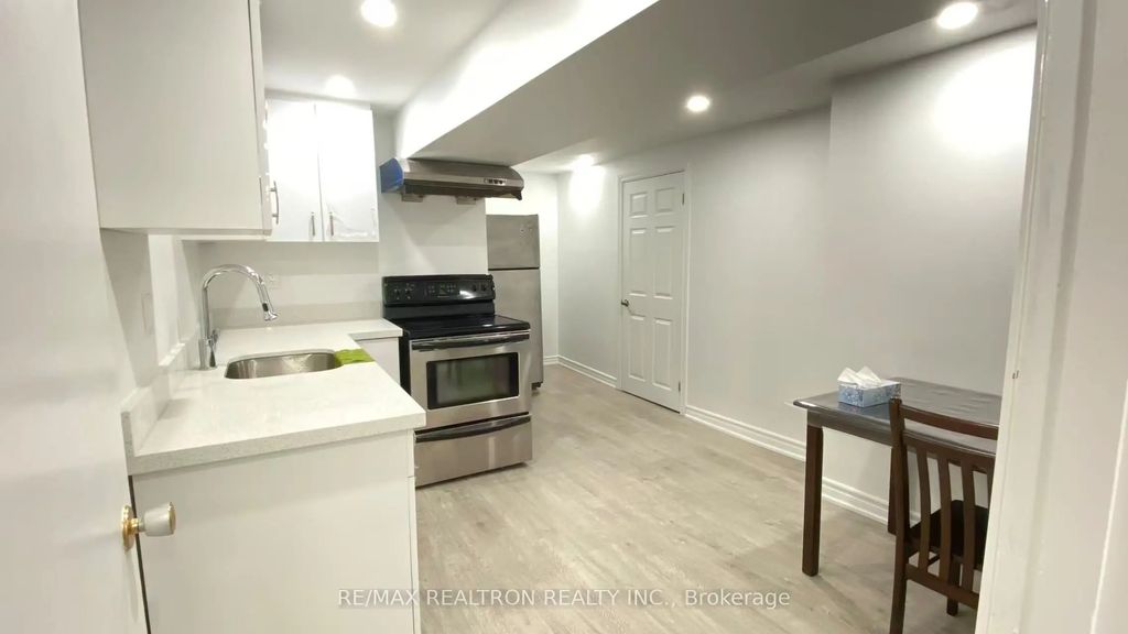 6 Cudham Drive Bsmt, Toronto E07