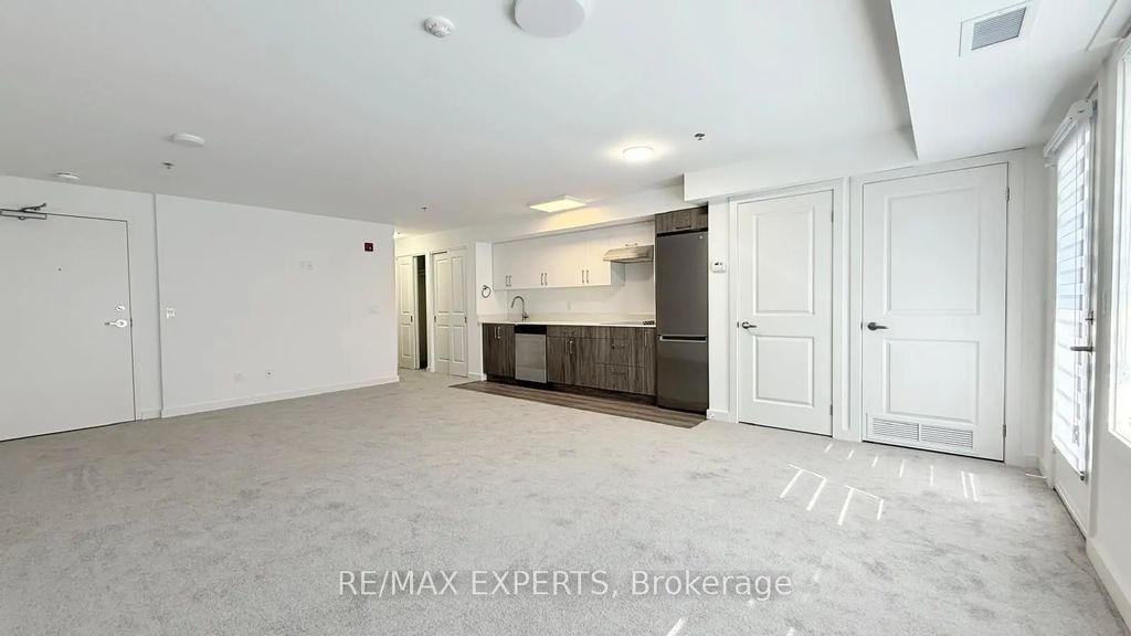 45 Connaught Avenue 404, Toronto E01