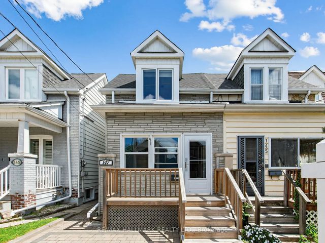 147 Chisholm Avenue, Toronto E03