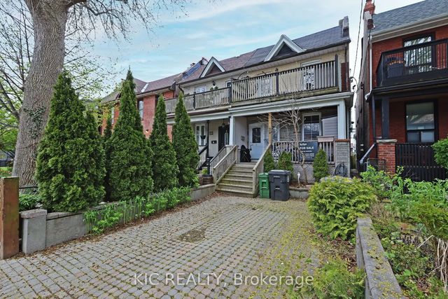 20 Ashdale Avenue, Toronto E01