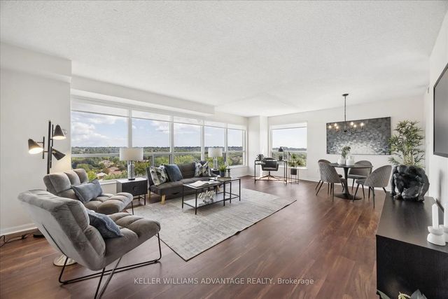 712 Rossland Road E 903, Whitby
