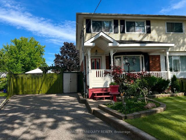 235 Barkley Crescent, Oshawa