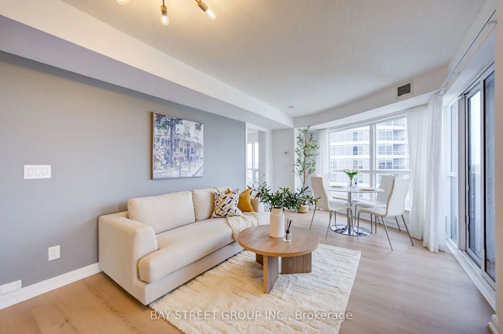 151 Village Green Square 1908, Toronto E07