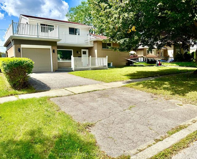 14 Heatherwood Road, Ajax