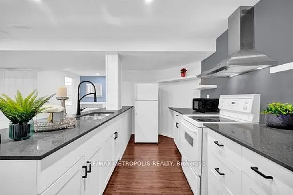 1101 Petunia Place Bsmt, Pickering