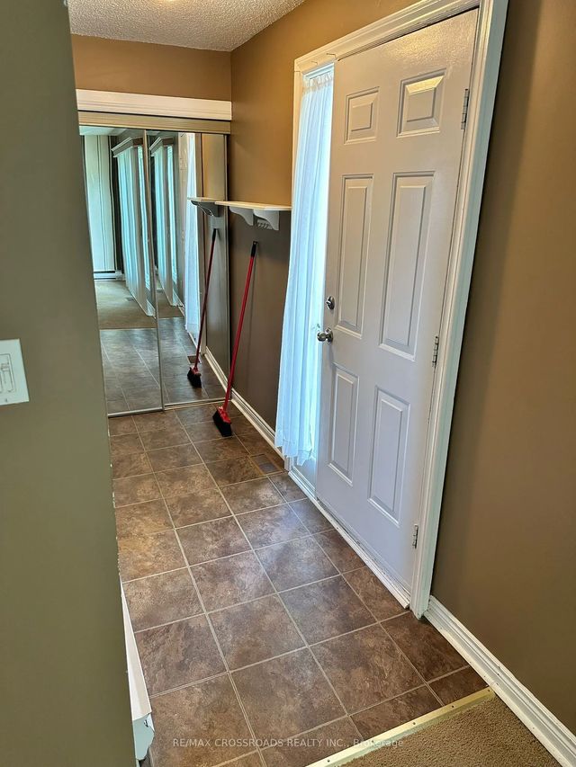 613 Perry Street Main, Whitby
