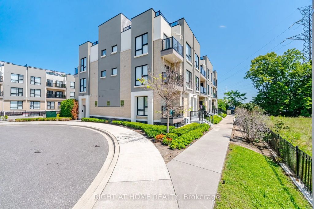 515 Kingbird Grove 233, Toronto E11