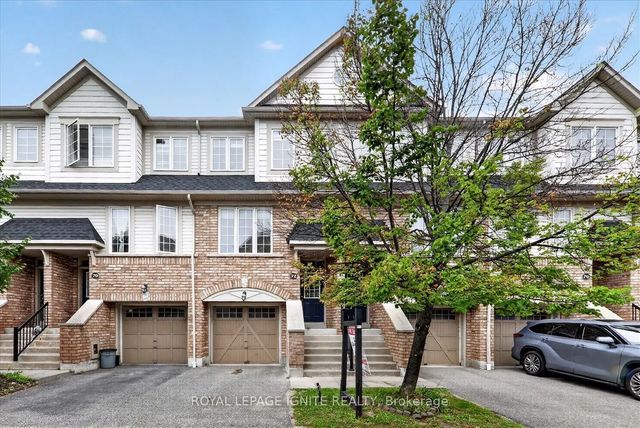 72 Oakins Lane, Ajax