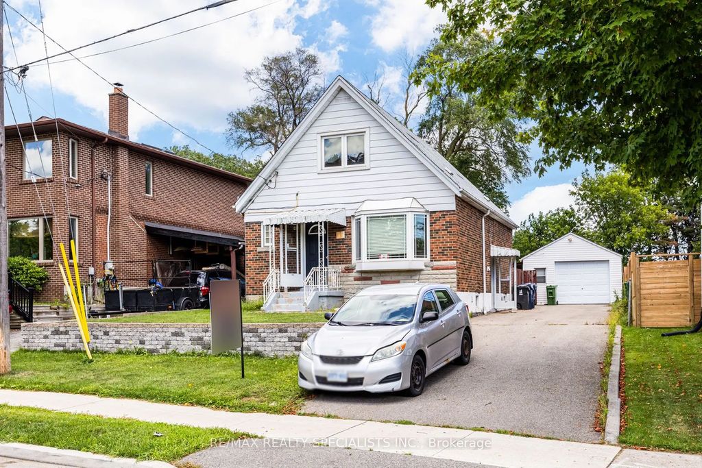 47 Singleton Road, Toronto E04